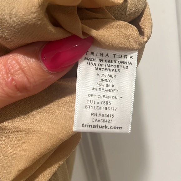 Trina Turk navy blue silk short sleeve blouse Small S - Picture 5 of 7